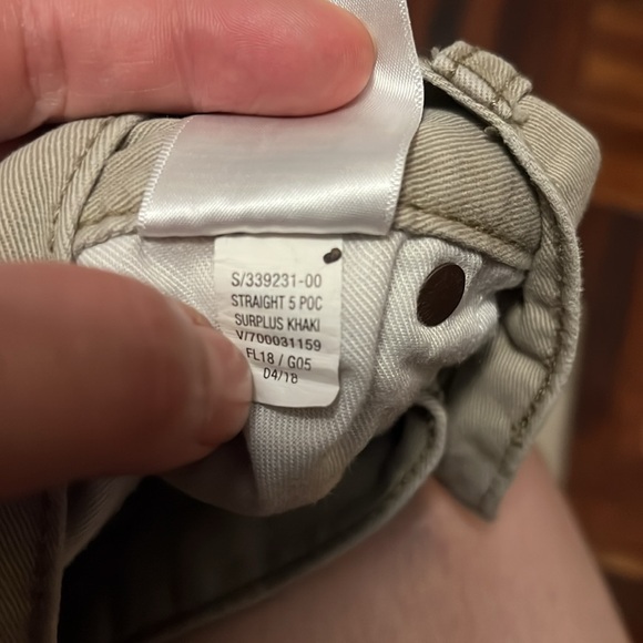 3/$15 Old Navy Straight Light Khaki 5 Pocket Jeans - Picture 9 of 9